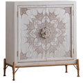 Grau gibt dem Sideboard einen farblichen Akzent