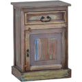 Der Nachttisch nimmt mit 49 x 70 x 35 cm Gestalt an