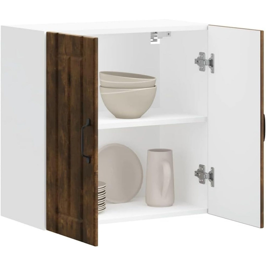 Glastueren bestimmen das Erscheinungsbild von dem Wandschrank